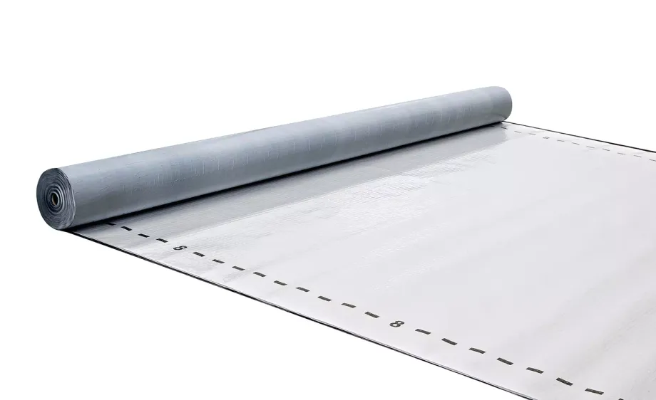 Foto (BMI): Systemkomponente für Icopal, Vedag und Wolfin Dächer: Profi-Dampfsperre Alu-Tec FR.