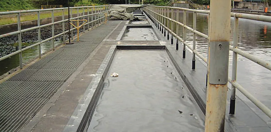 Abdichtung eines Beckens von Wolfin.